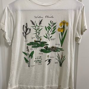 White water plants graphic tee. Like new condition. Size small